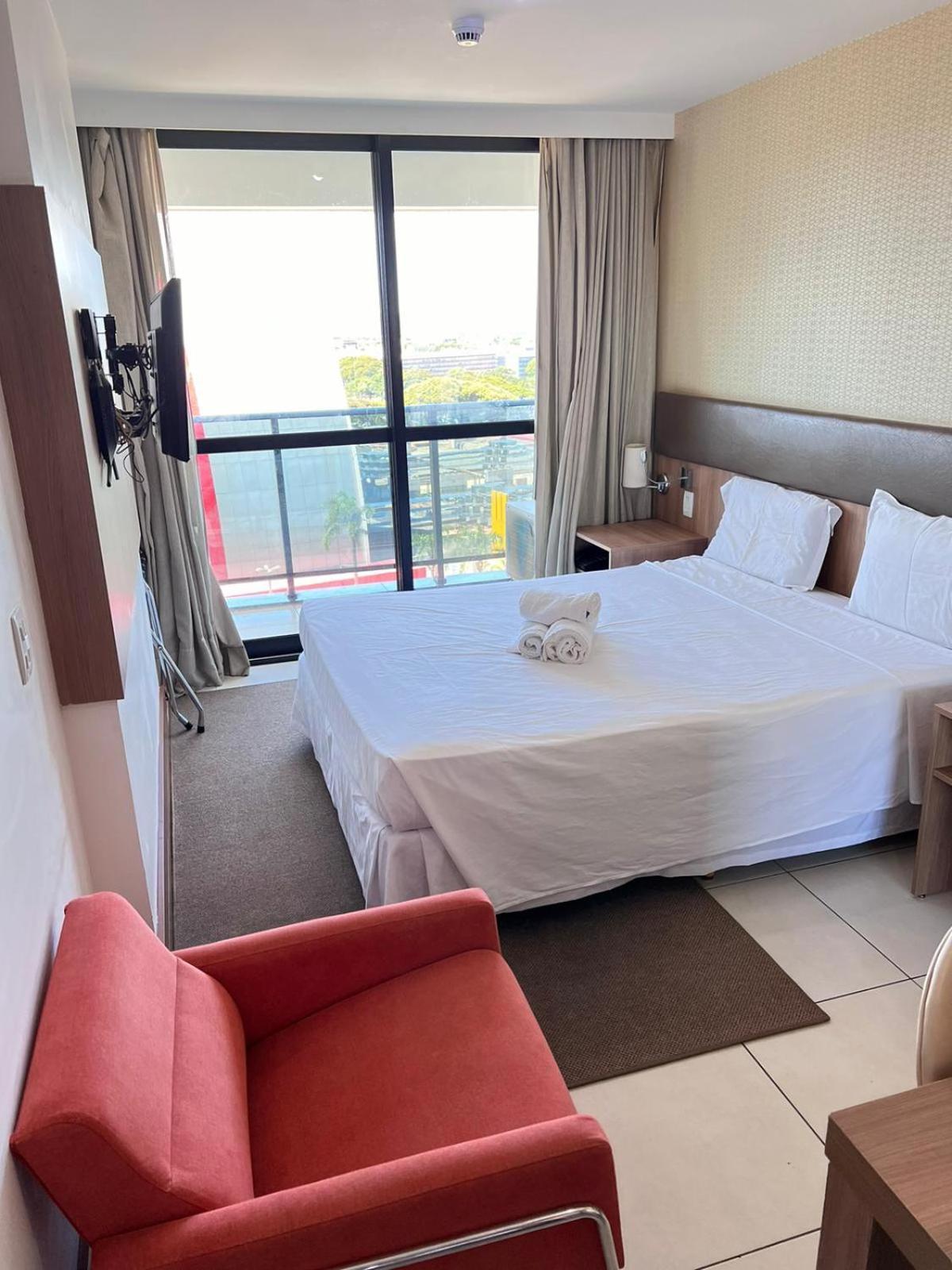 Flat Athos Bulcao Apartahotel